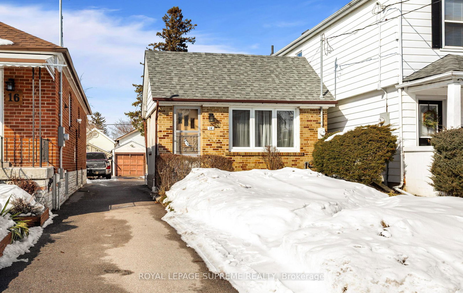 14-east-drive-toronto-ontario-w12815440