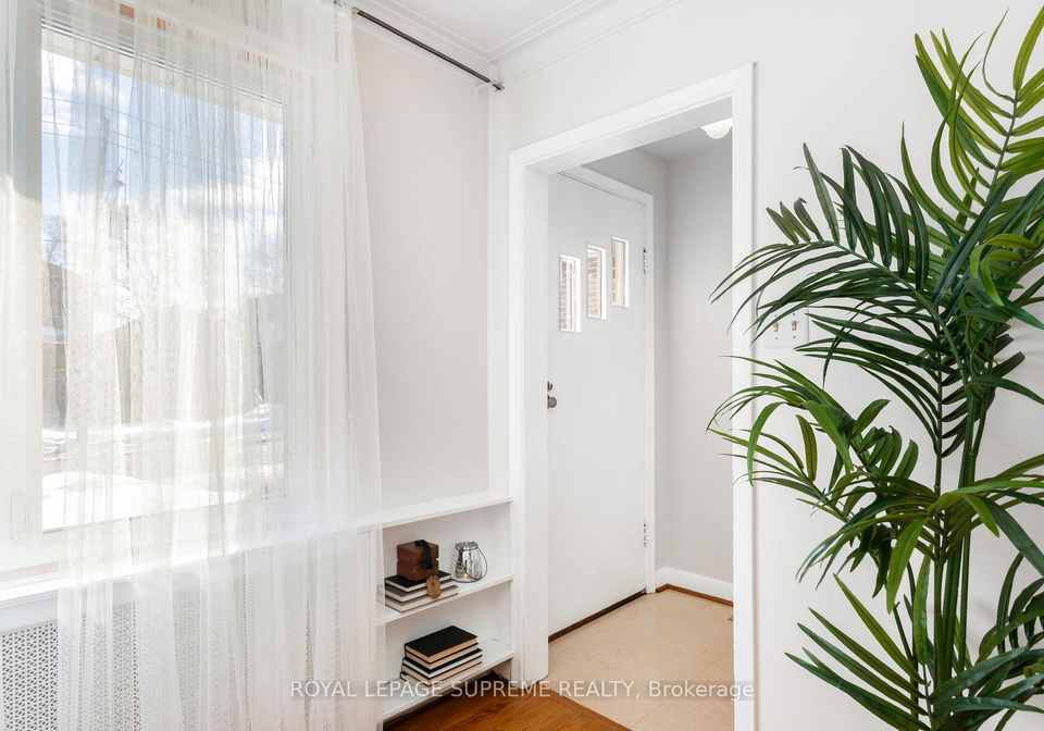 14-east-drive-toronto-ontario-w12815440