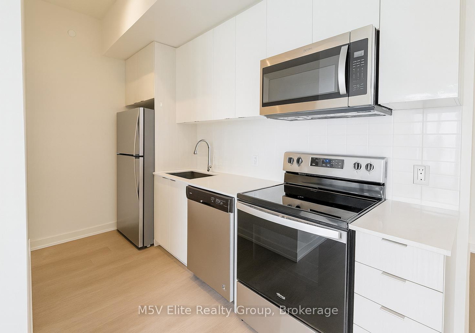859-the-queensway-etobicoke-ontario-w12815738