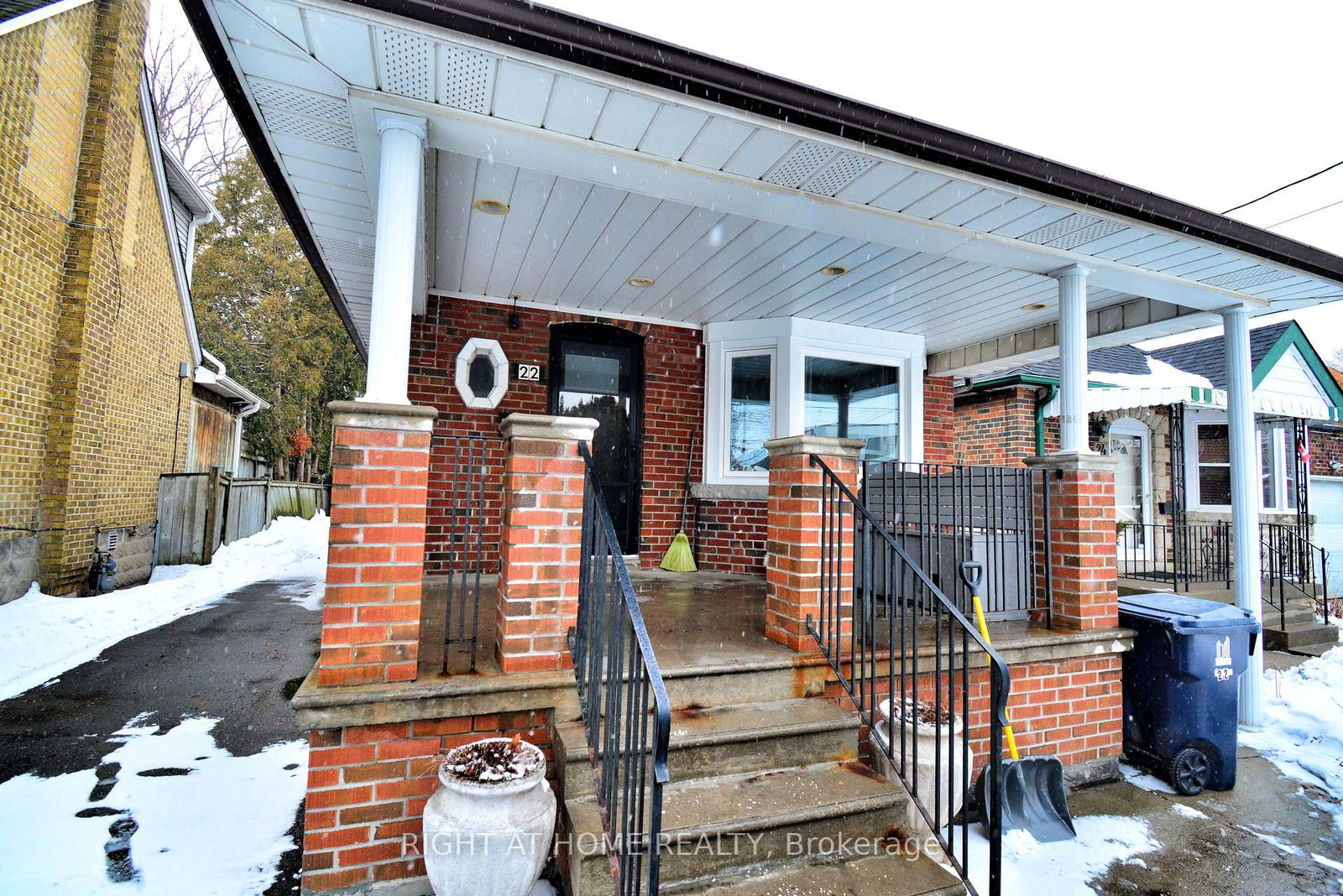 22-landour-avenue-toronto-ontario-w12816404