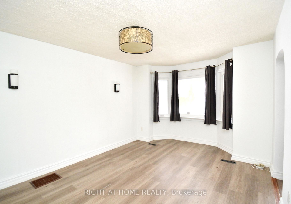 22-landour-avenue-toronto-ontario-w12816404