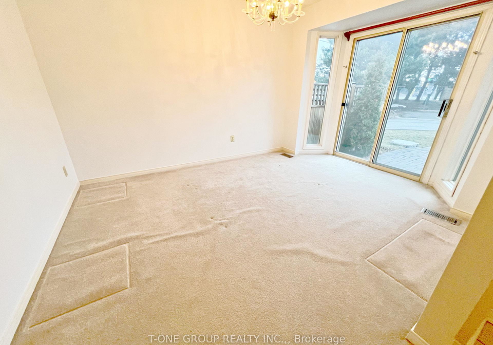 1725-the-chase-mississauga-ontario-w12817180
