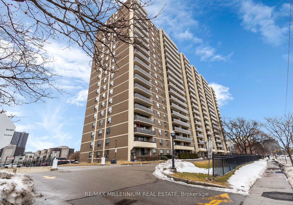 511-the-drive-w-etobicoke-ontario-w12817270