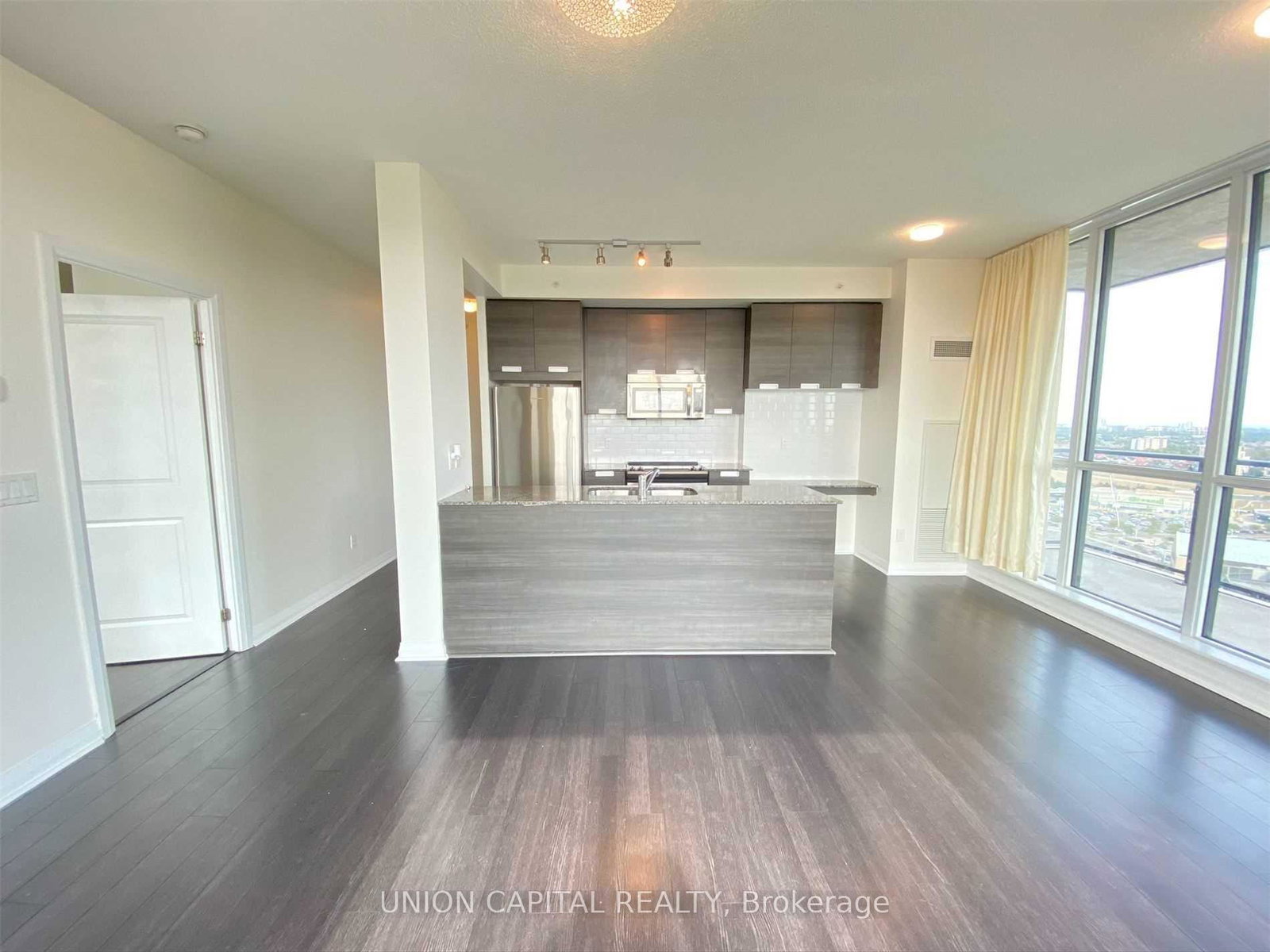 75-eglinton-avenue-w-mississauga-ontario-w12817660