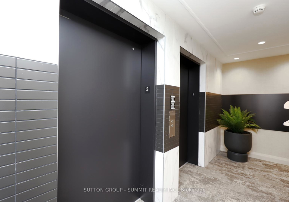 3250-carding-mill-trail-ne-oakville-ontario-w12818318