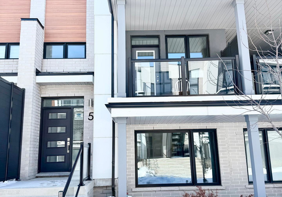 92-huguenot-road-oakville-ontario-w12818338
