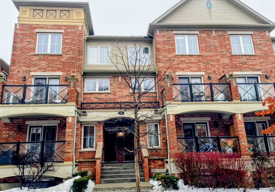2464-post-road-oakville-ontario-w12818372