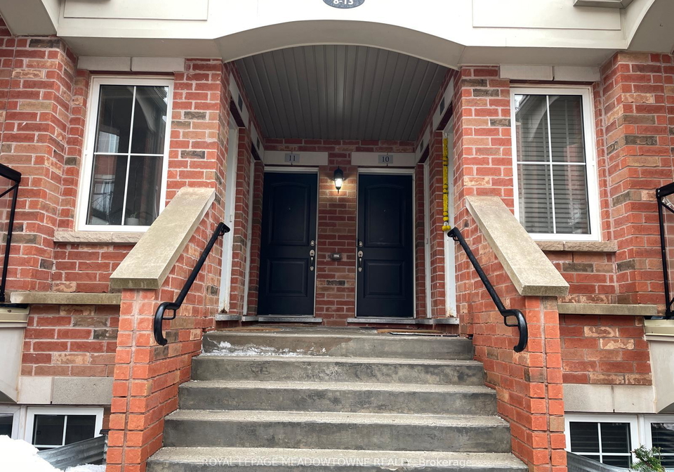 2464-post-road-oakville-ontario-w12818372