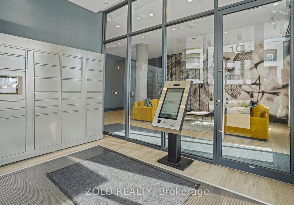10-lagerfeld-drive-brampton-ontario-w12818682