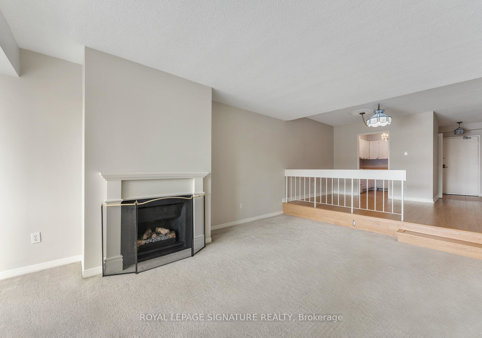 1359-white-oaks-boulevard-oakville-ontario-w12818758