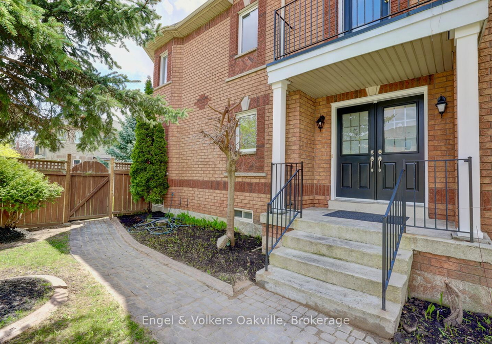 3933-coachman-circle-mississauga-ontario-w12818944