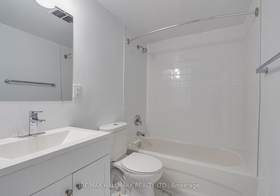 10-garfella-drive-s-etobicoke-ontario-w12818984