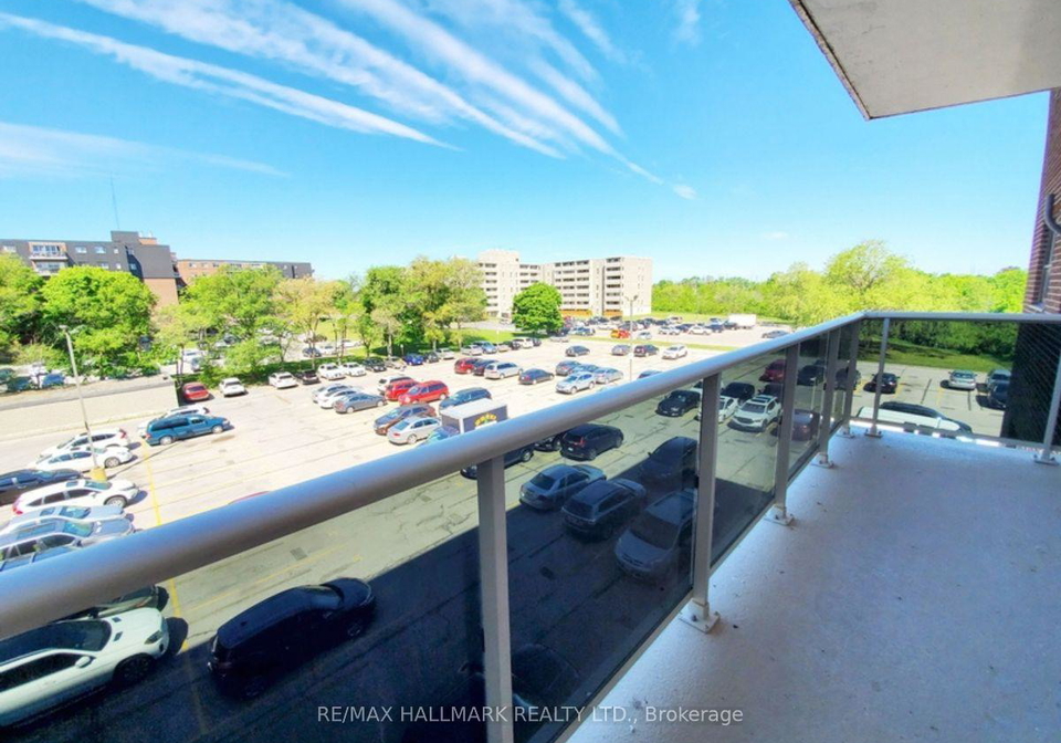 10-garfella-drive-s-etobicoke-ontario-w12818984
