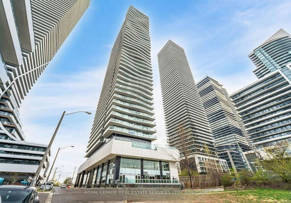 33-shore-breeze-drive-etobicoke-ontario-w12819062