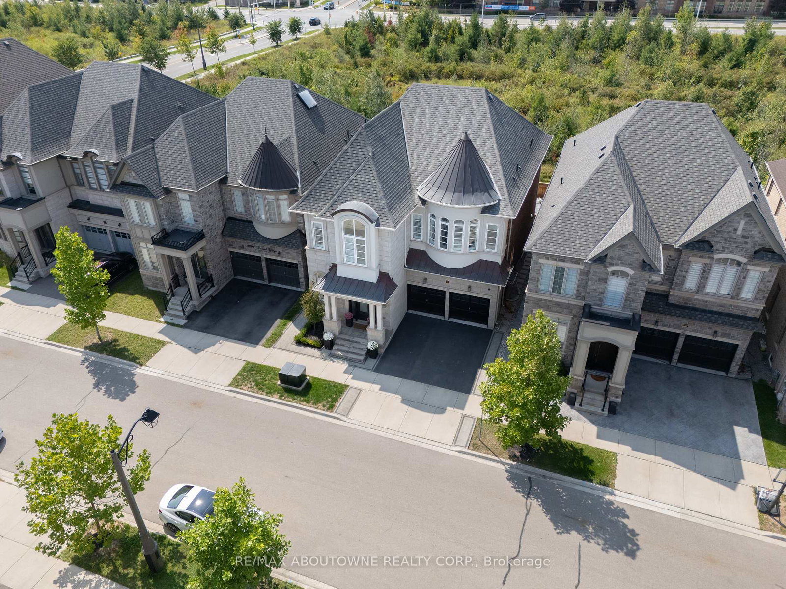 3100-daniel-way-oakville-ontario-w12819172
