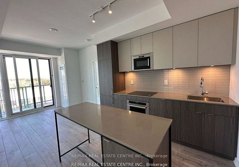 220-missinnihe-way-mississauga-ontario-w12820382