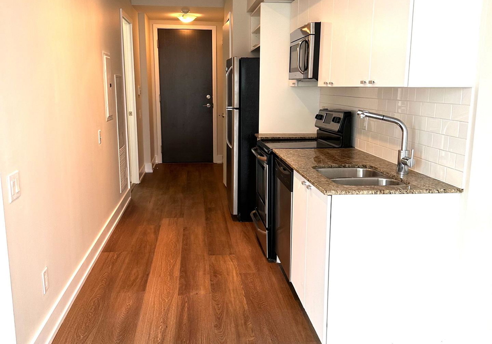 105-the-queensway-toronto-ontario-w12821058