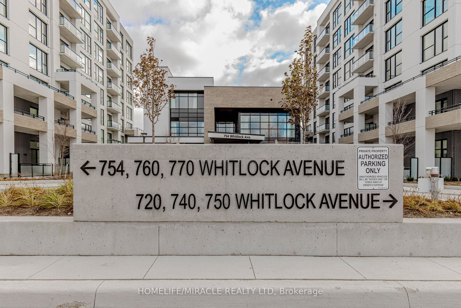 720-whitlock-avenue-milton-ontario-w12821304