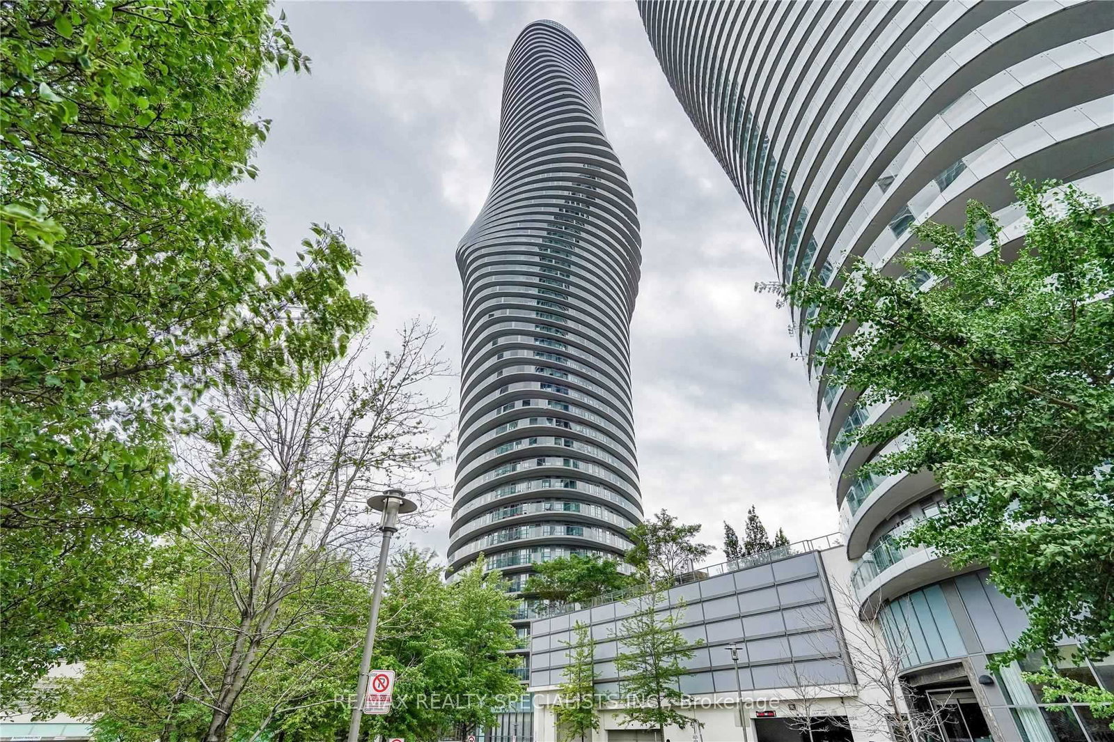 60-absolute-avenue-mississauga-ontario-w12822314