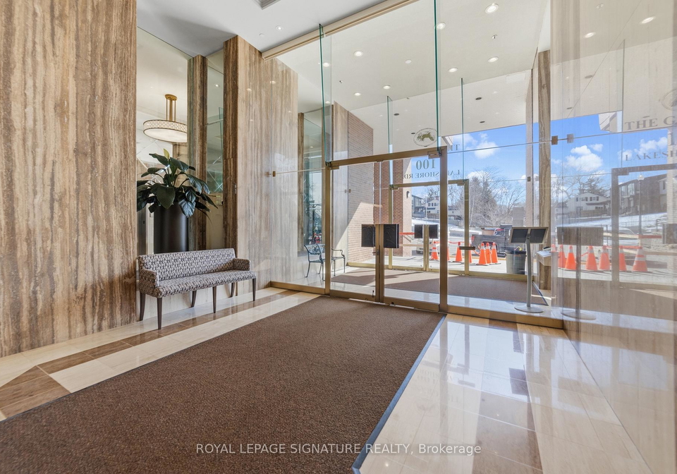 100-lakeshore-road-e-oakville-ontario-w12822774