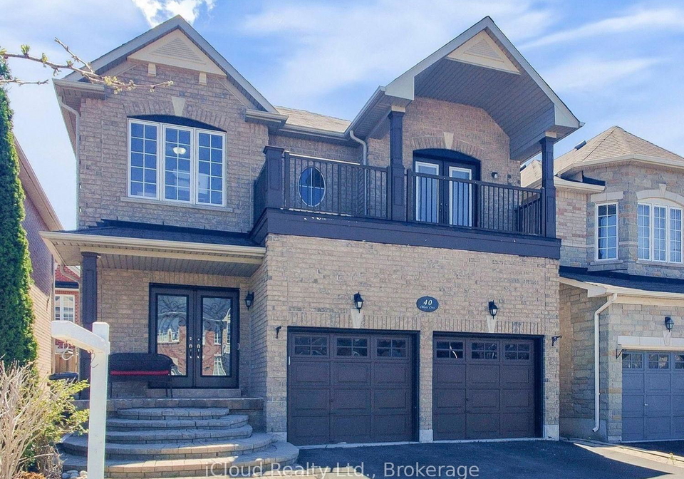 40-oblate-crescent-brampton-ontario-w12822848