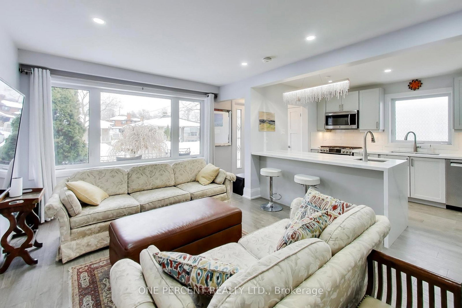 4-cameo-crescent-toronto-ontario-w12822996