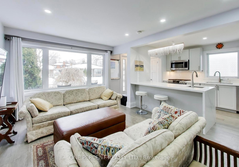 4-cameo-crescent-toronto-ontario-w12822996