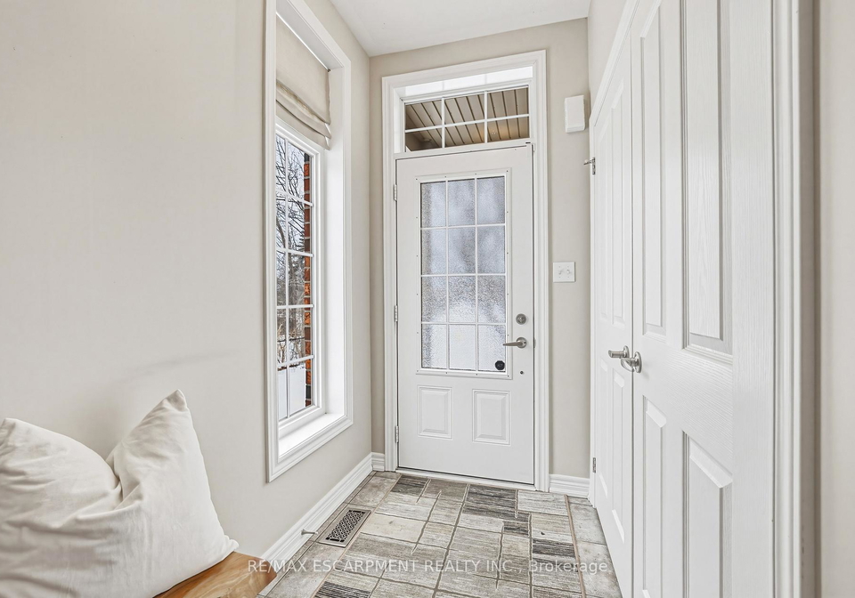 4165-upper-middle-road-burlington-ontario-w12823226