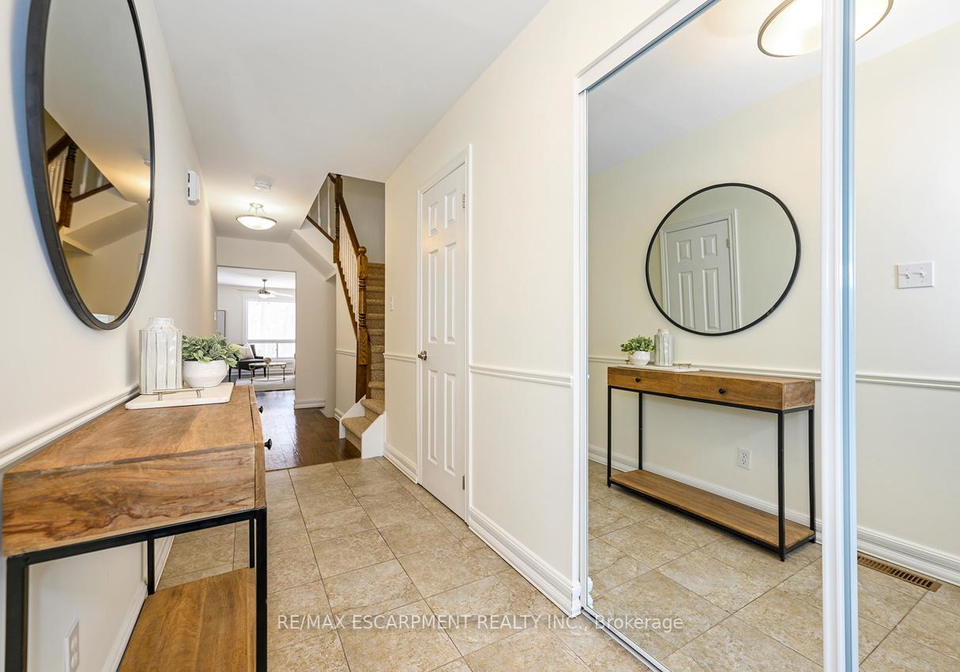 2301-cavendish-drive-burlington-ontario-w12823444
