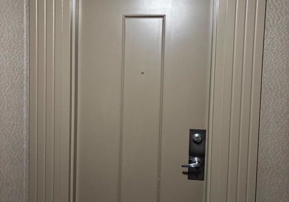 135-hillcrest-avenue-mississauga-ontario-w12823474