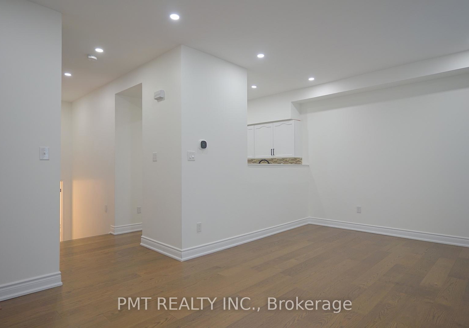 7155-magistrate-terrace-mississauga-ontario-w12823534