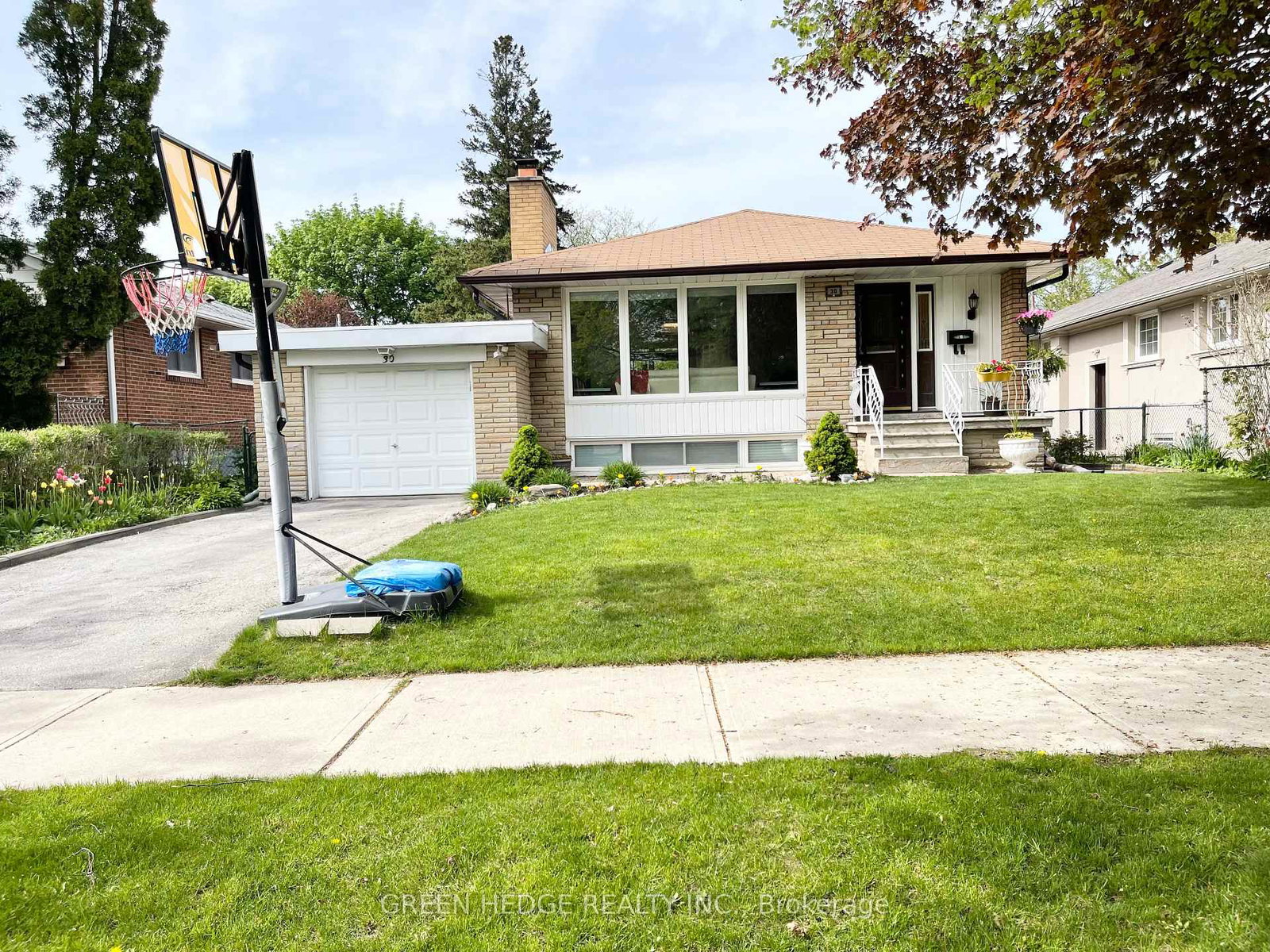 30-tapley-drive-etobicoke-ontario-w12824394