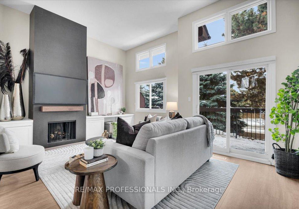 1755-rathburn-road-e-mississauga-ontario-w12825192