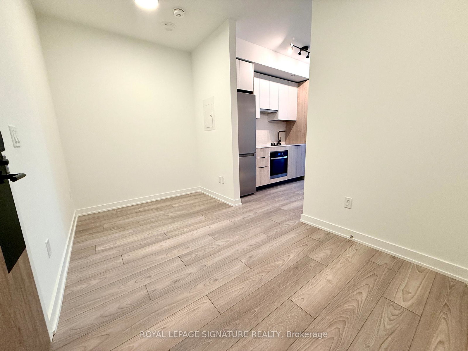 1007-the-queensway-etobicoke-ontario-w12825284