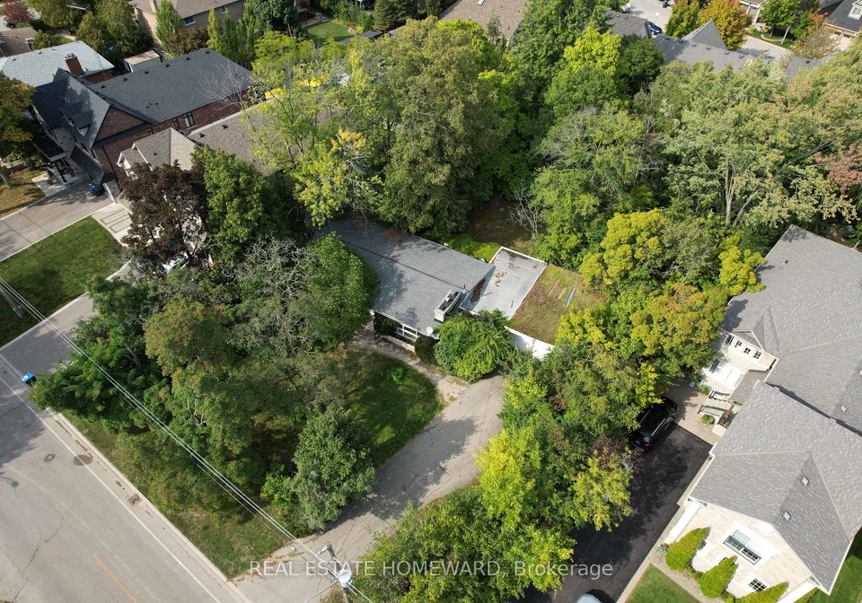 2441-old-carriage-road-mississauga-ontario-w12825408