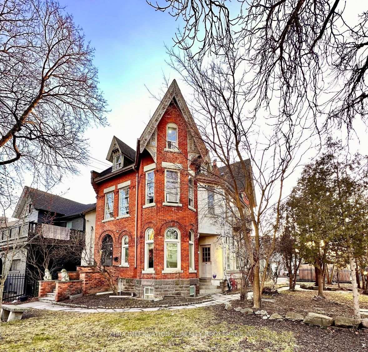 60-brock-avenue-toronto-ontario-w12825510