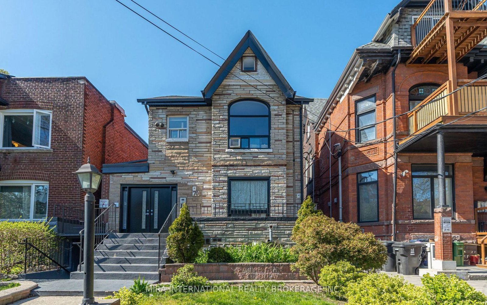 70-melbourne-avenue-toronto-ontario-w12825528