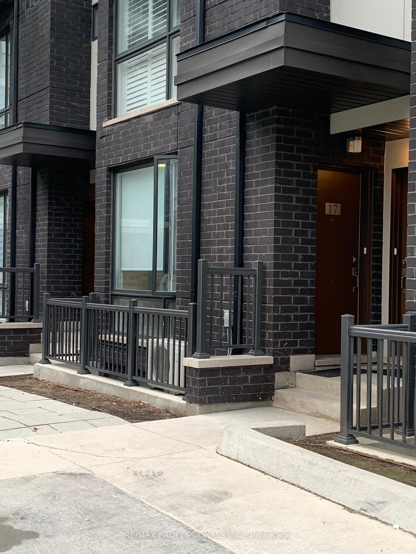 24-fieldway-road-etobicoke-ontario-w12826060