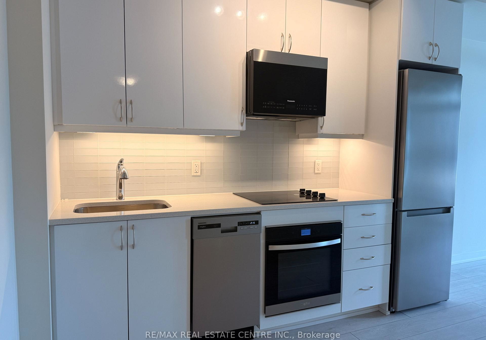 38-annie-craig-drive-etobicoke-ontario-w12826340