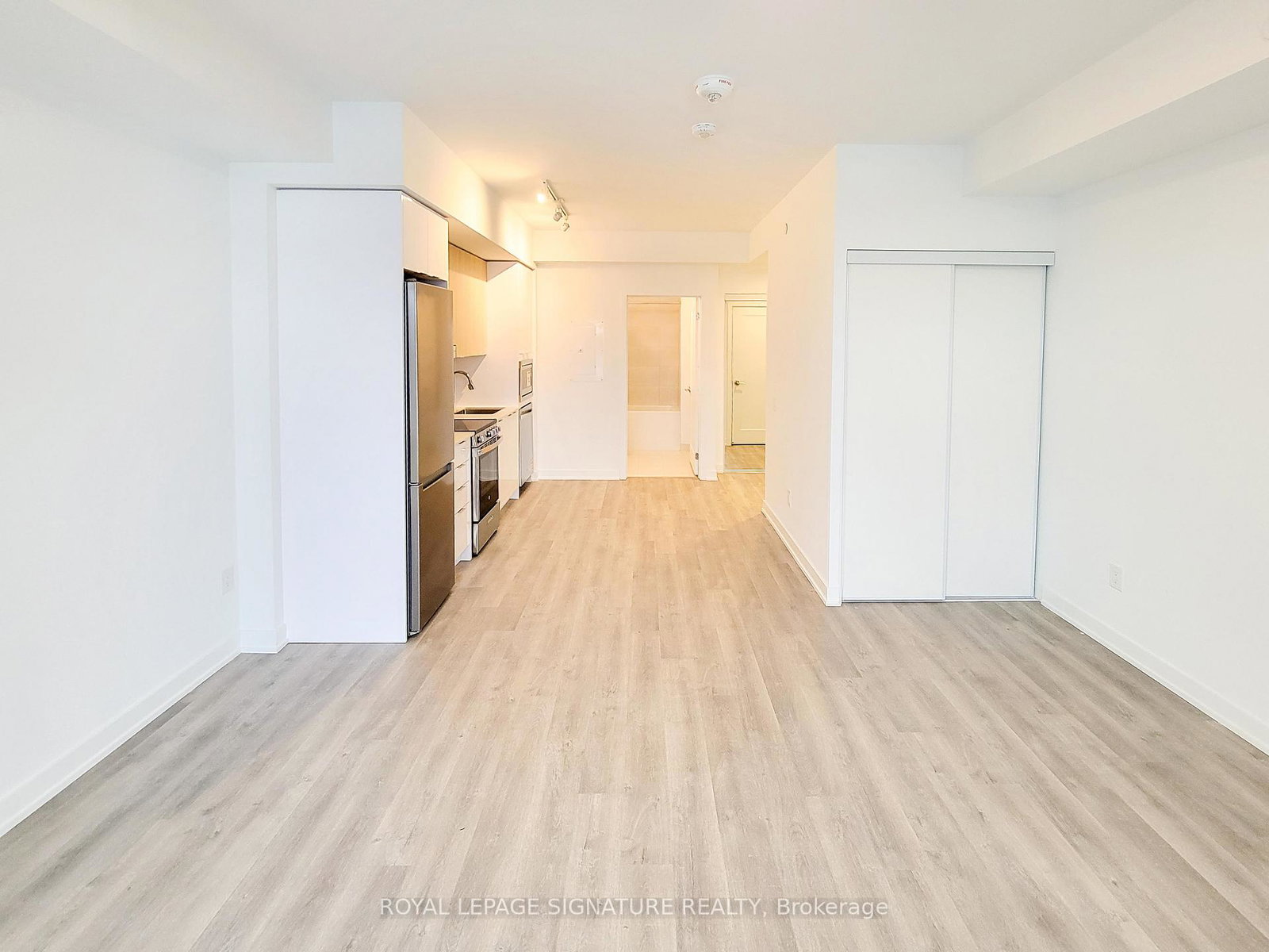 5105-hurontario-street-mississauga-ontario-w12826378