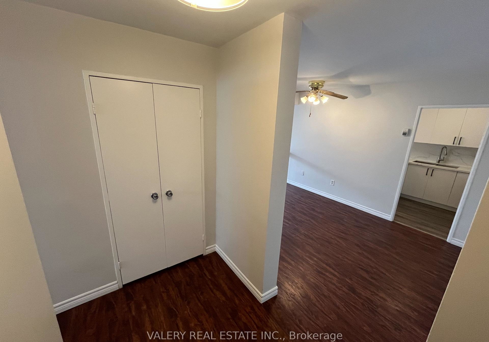 31-four-winds-drive-york-ontario-w12826566