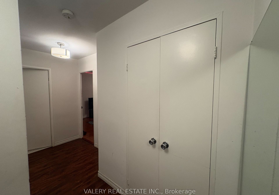 31-four-winds-drive-york-ontario-w12826566