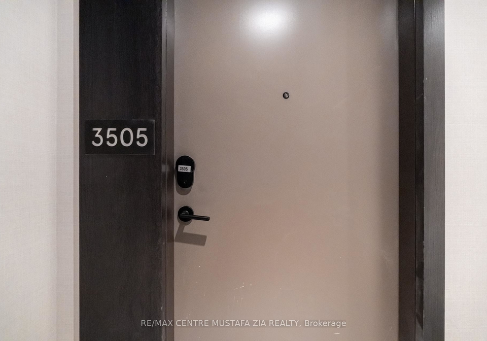 4015-the-exchange-mississauga-ontario-w12826970