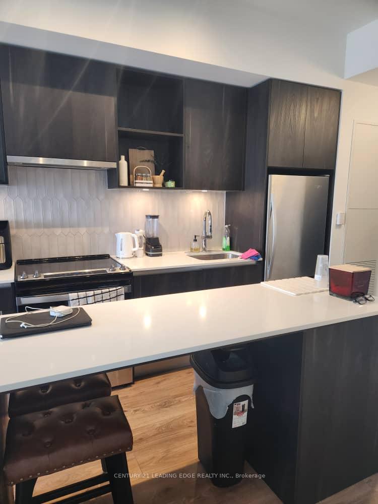 395-dundas-street-oakville-ontario-w12827600