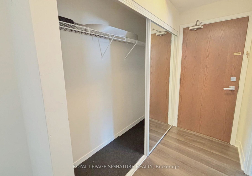 360-square-one-drive-mississauga-ontario-w12827946