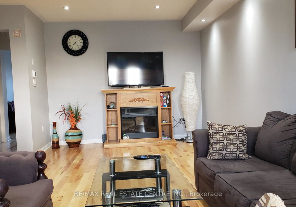 5980-whitehorn-avenue-mississauga-ontario-w12828158