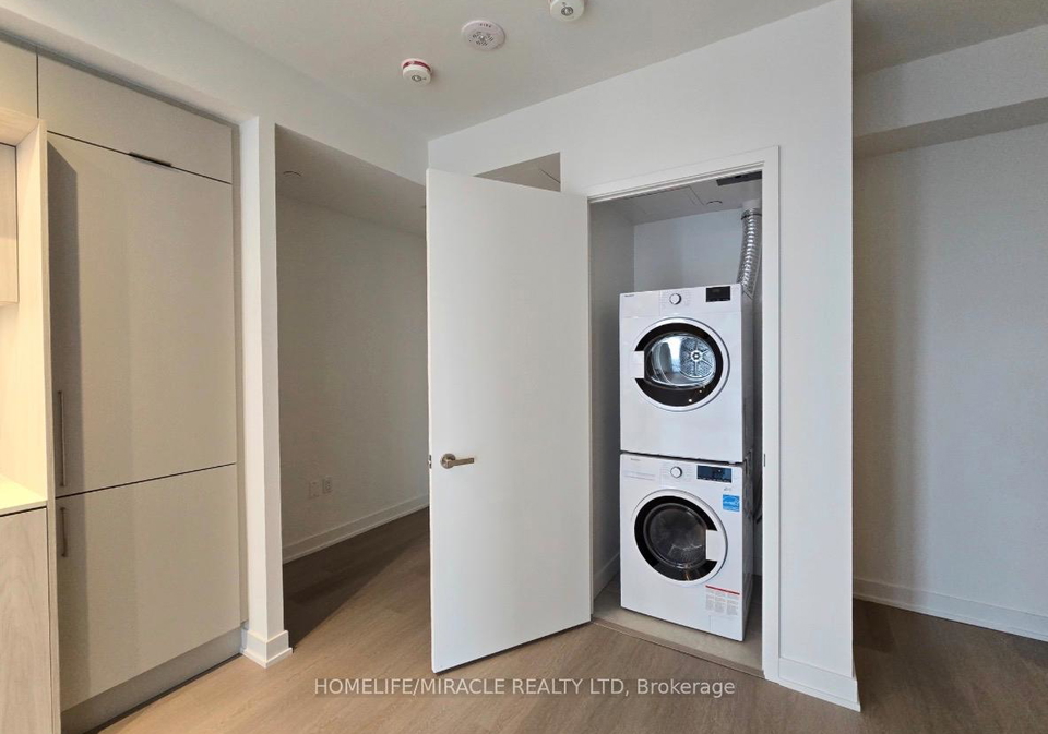 448-burnhamthorpe-road-mississauga-ontario-w12828434