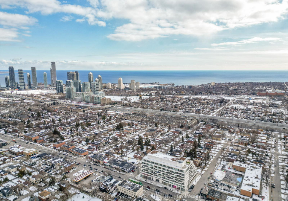 689-the-queensway-street-etobicoke-ontario-w12828676