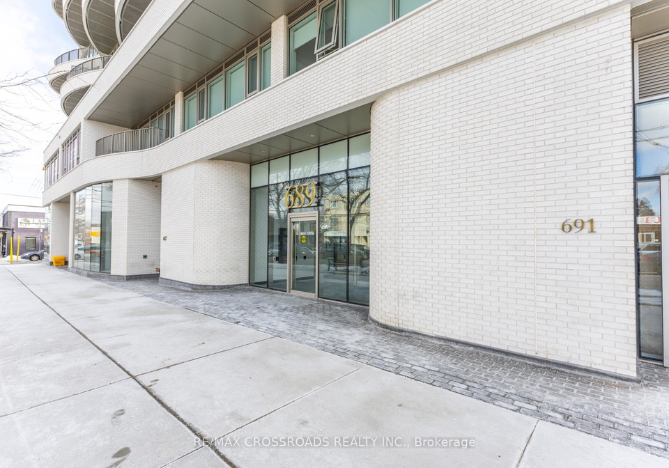 689-the-queensway-street-etobicoke-ontario-w12828676