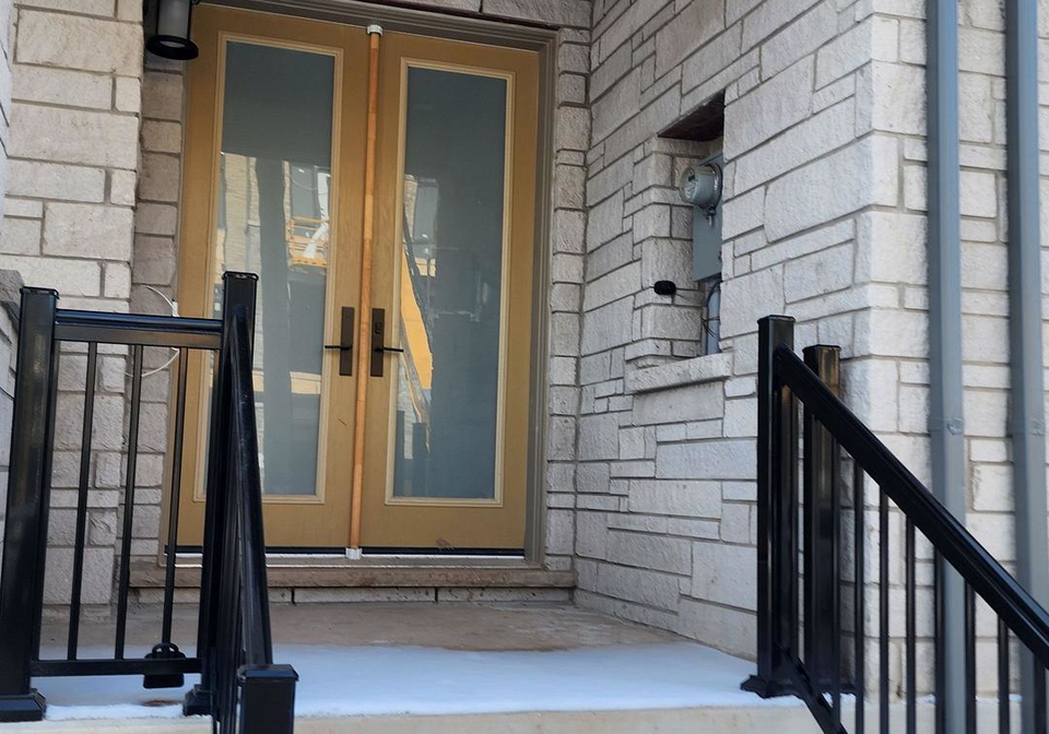 3300-taha-gardens-oakville-ontario-w12828848